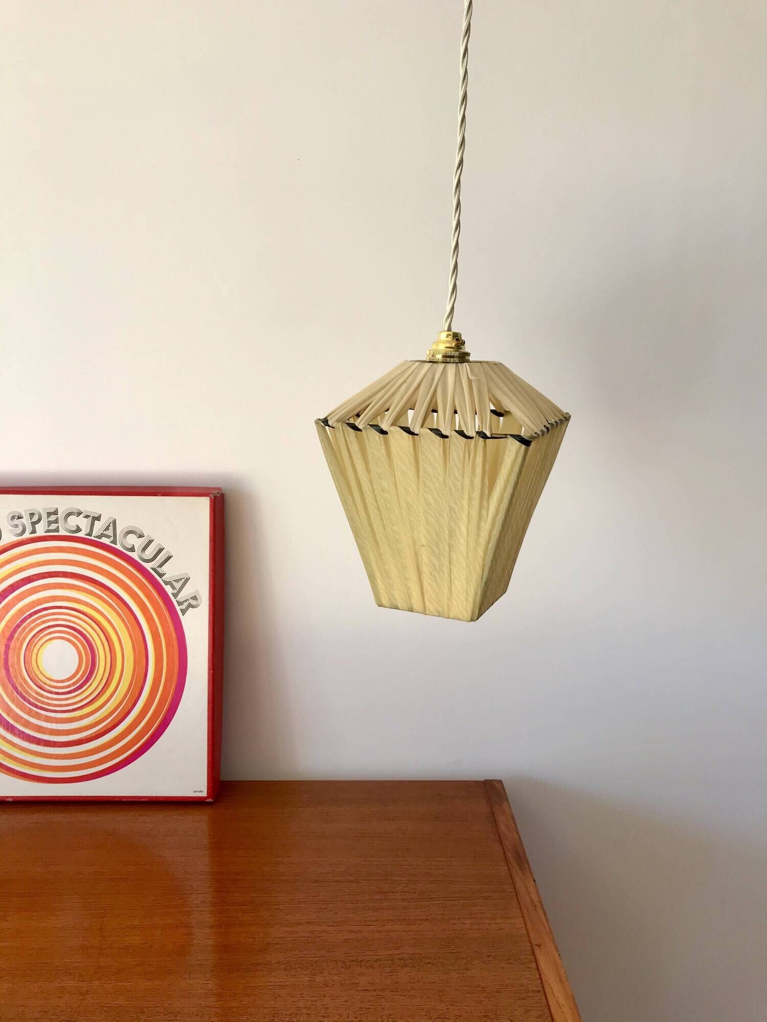 suspension in black iron and woven plastic from the 70s