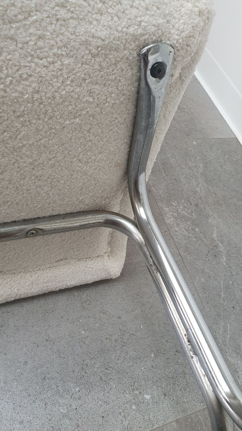 Pair of loop design heaters