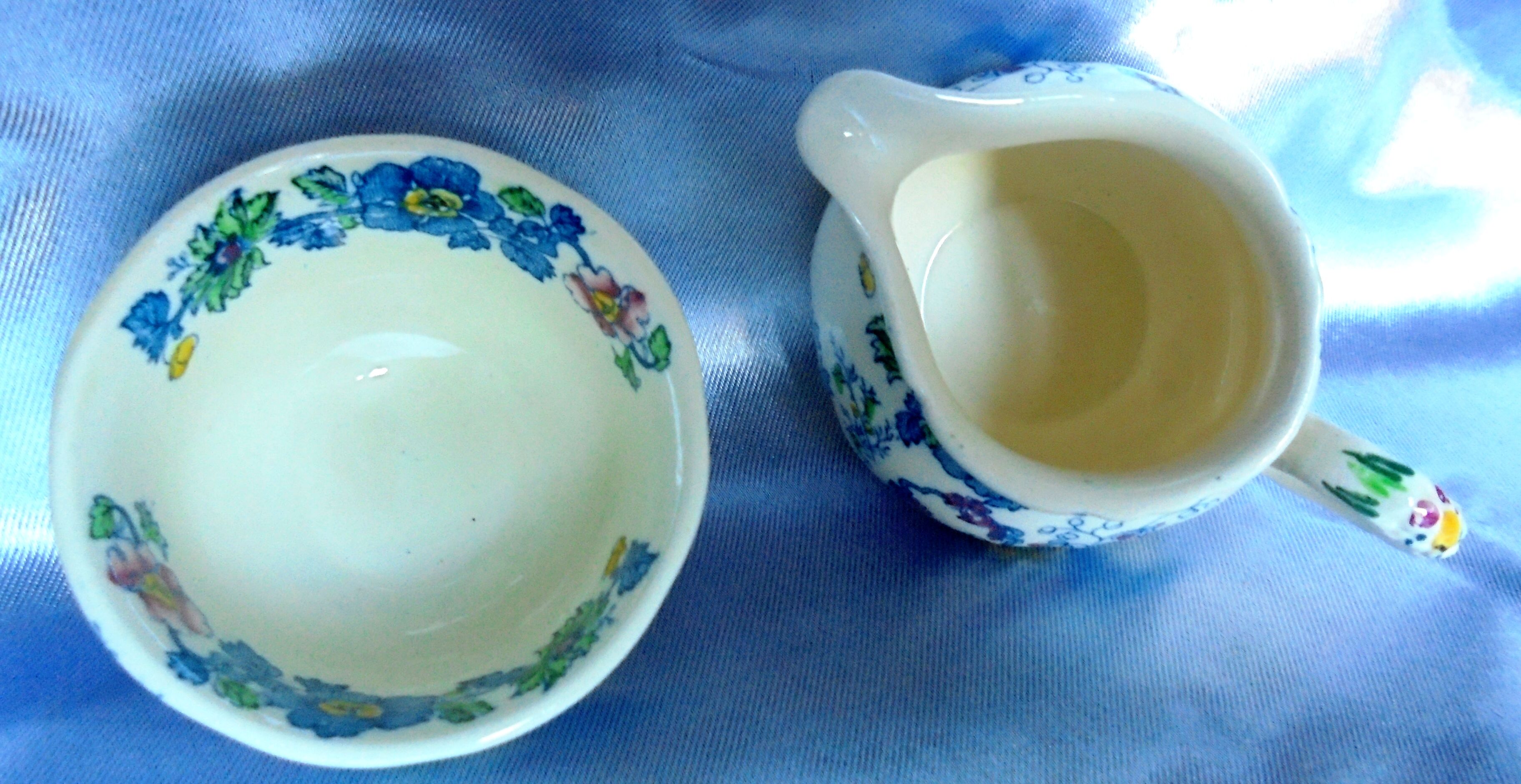 English porcelain duo 1930