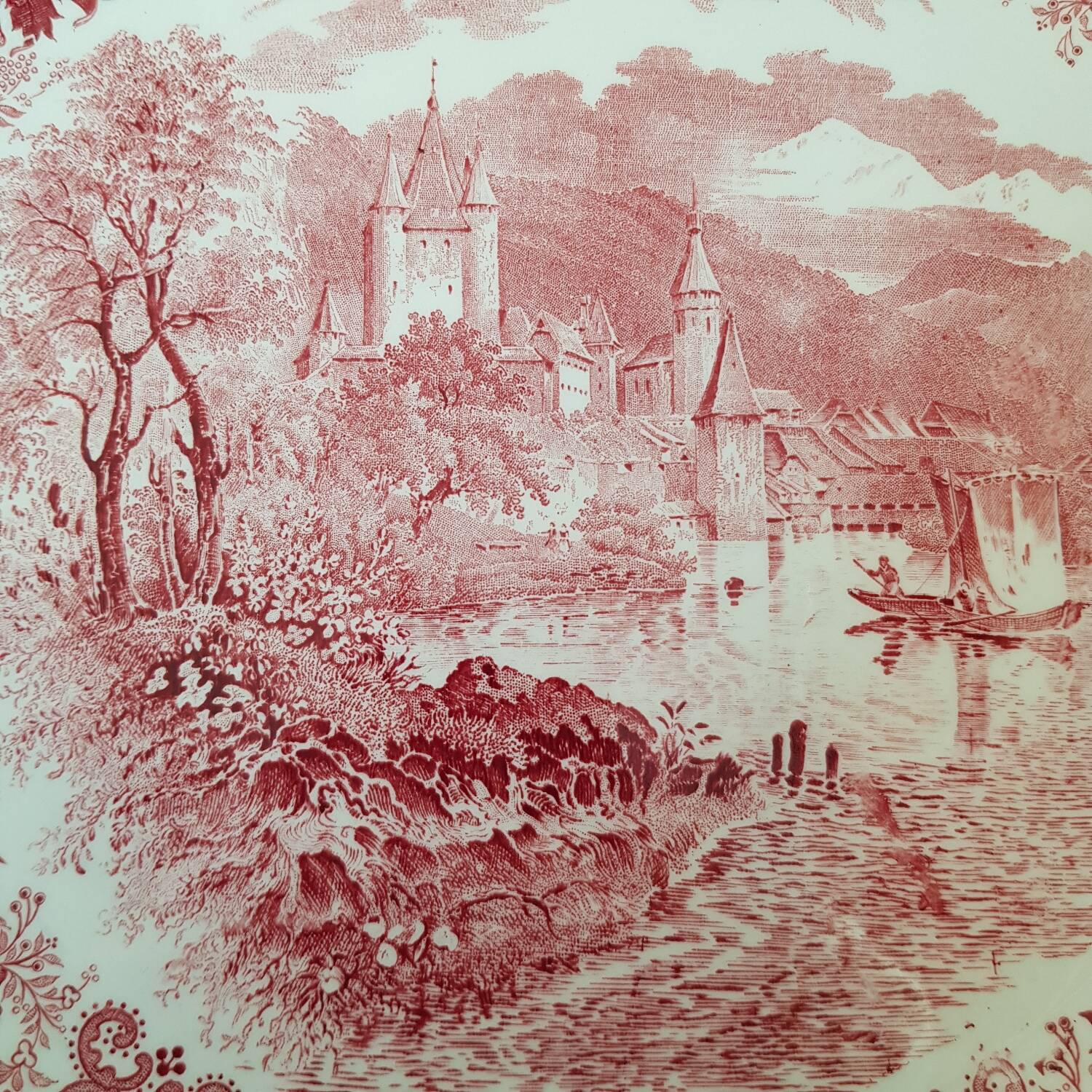 Villleroy & Boch Burgenland grand plat de service/gâteau rouge