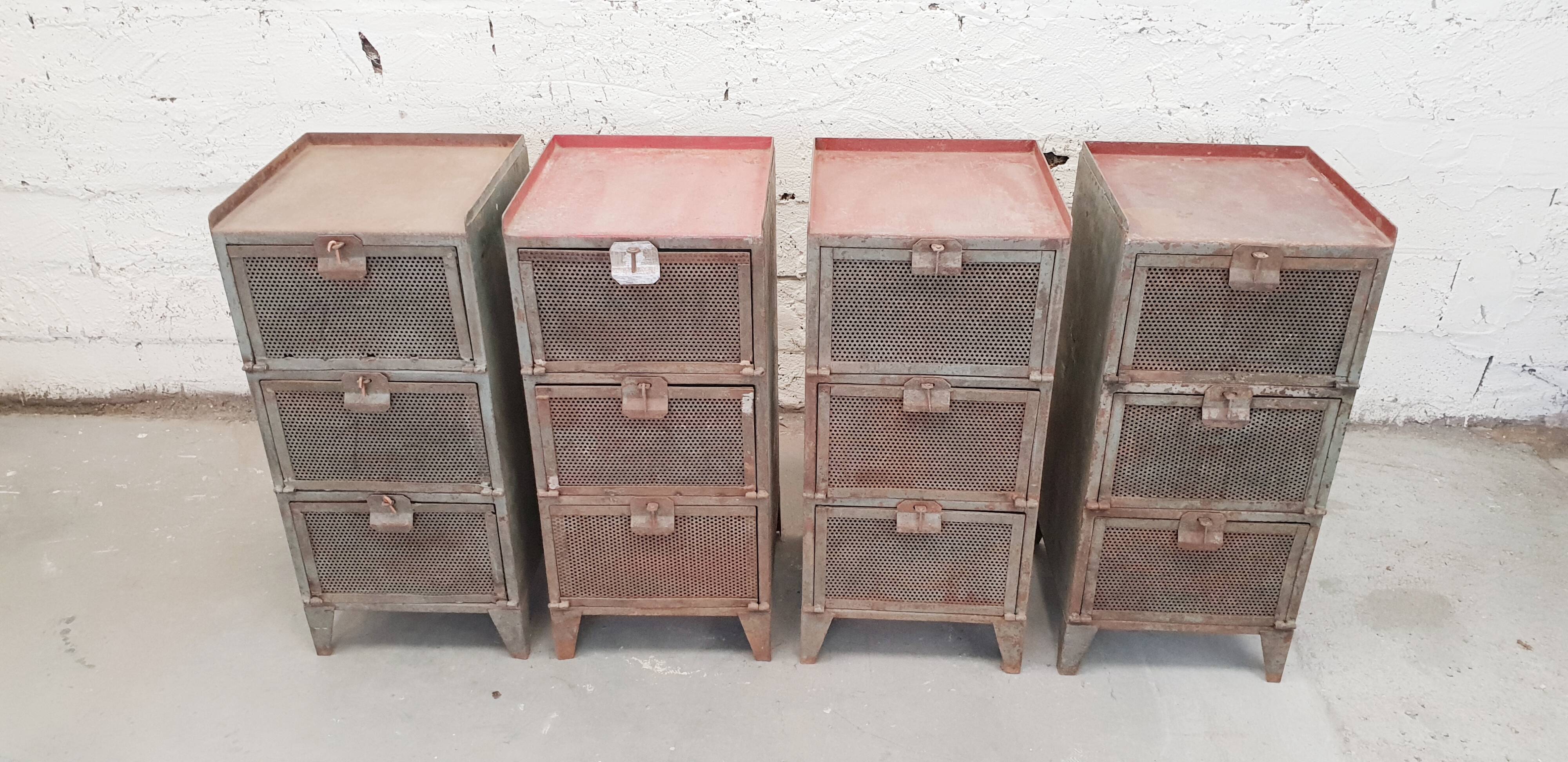 4 industrial workshop maids