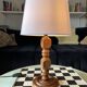 Lampe française en bois tournée moderniste