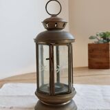 Antique lantern in patinated gold metal and engraved glass – decorative candlestick style