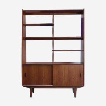 Library separator of 60s teak pieces