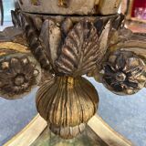 Round pedestal table