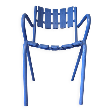 Fauteuil de jardin années 50 bois et métal bleu outremer