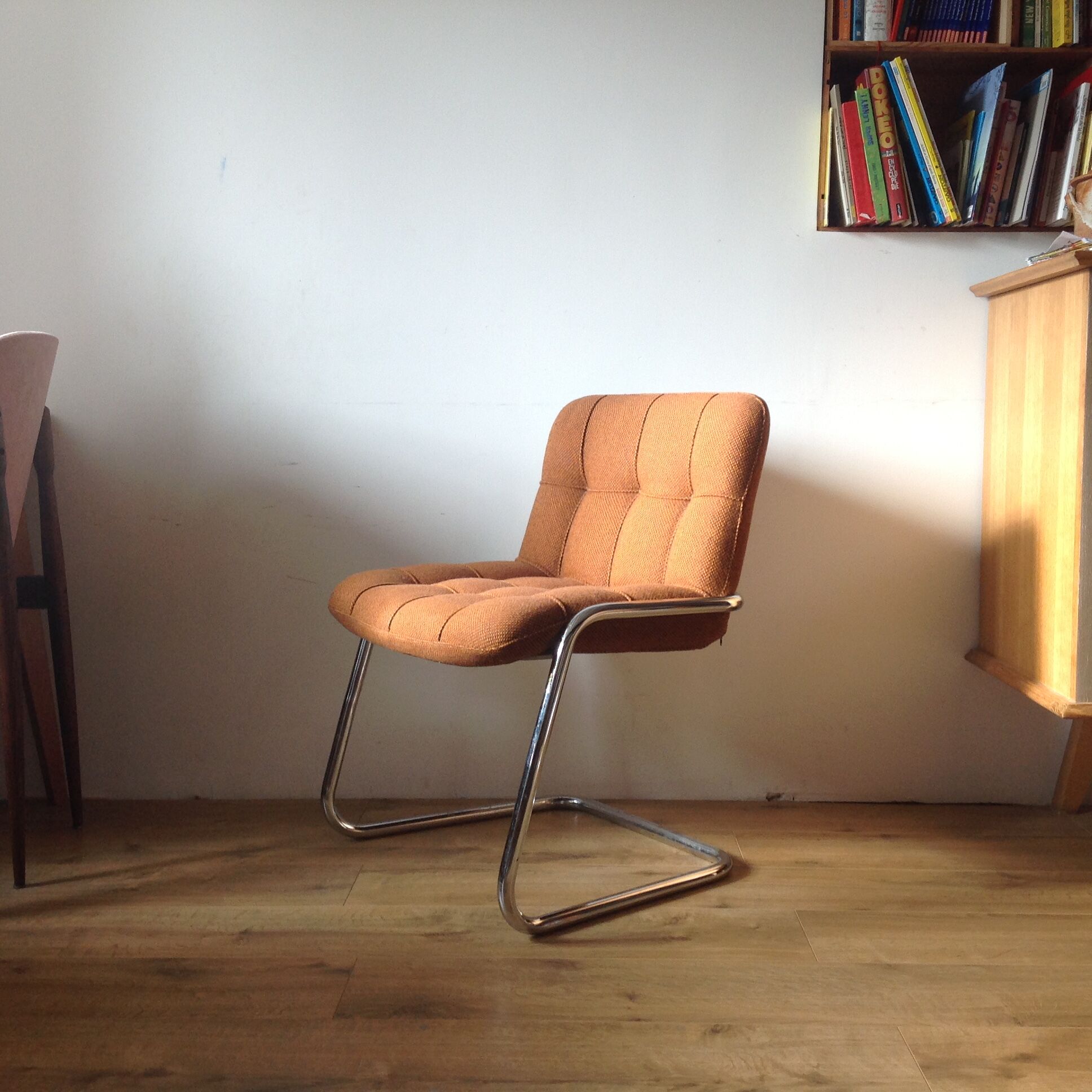 Chaise  ou fauteuil airborne fb403 par Yves Christin