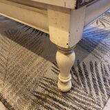 Living room coffee table in rectangular lacquer wood in straw yellow color turned legs