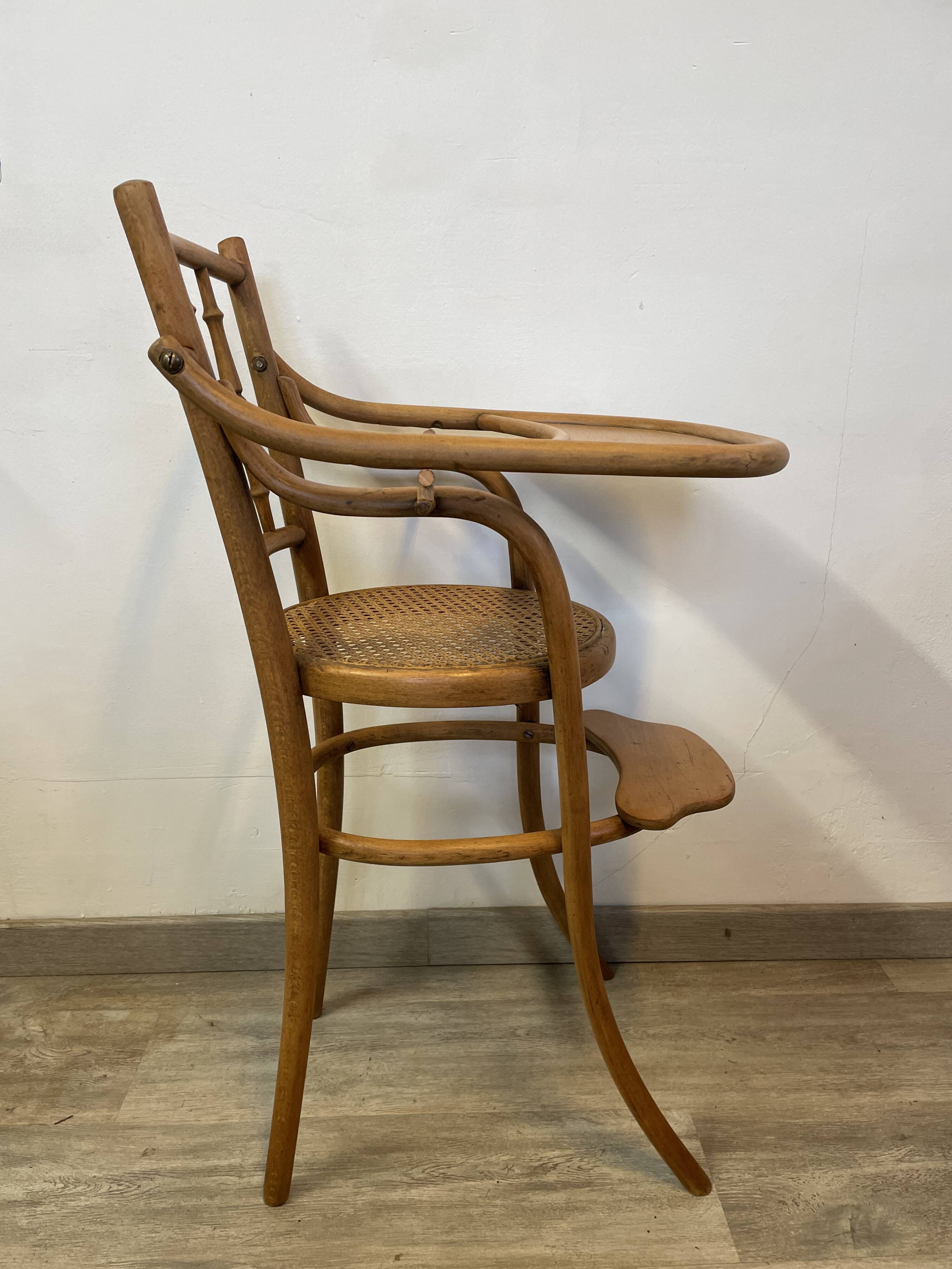 Baby high chair in curved beech