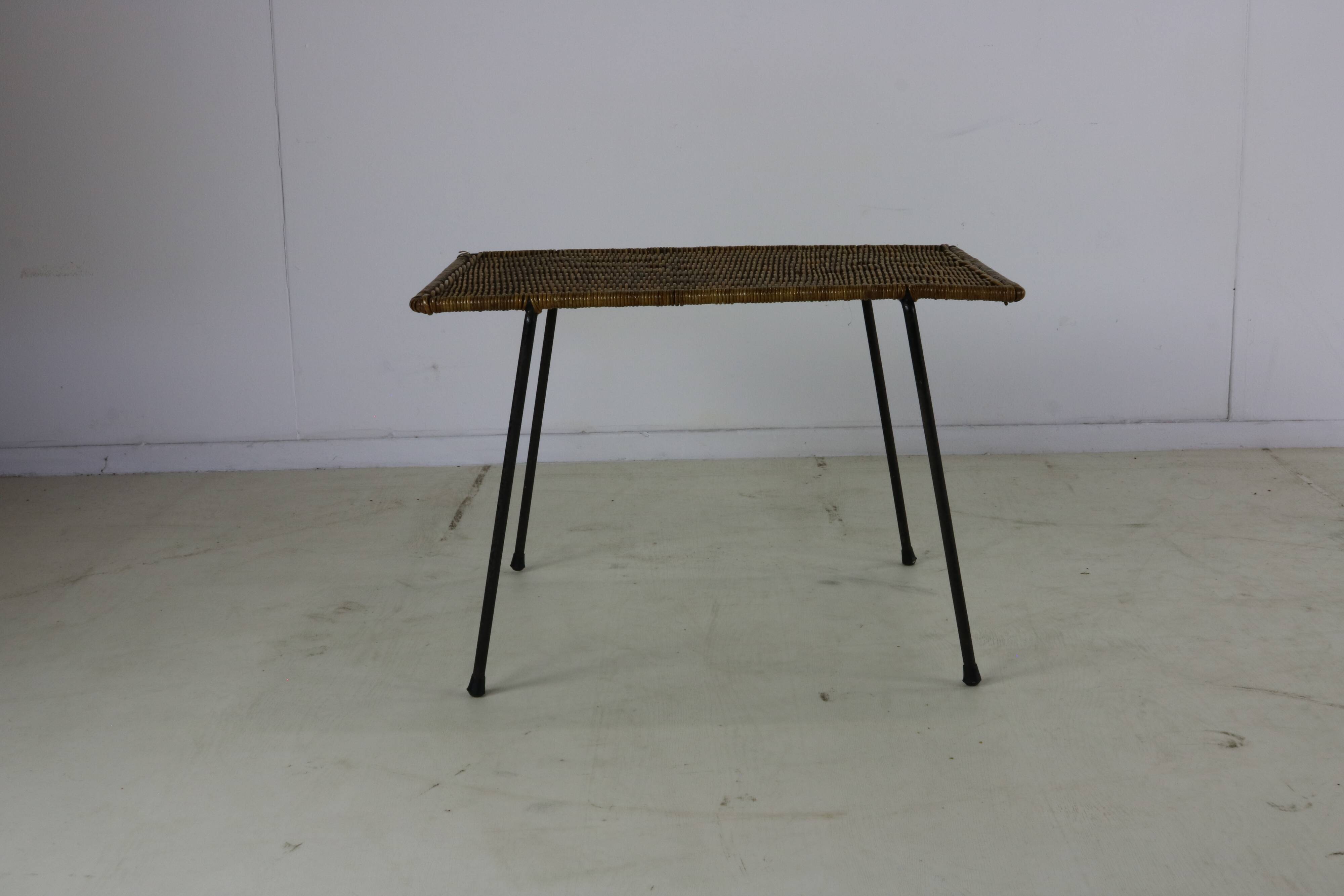 Table basse, d'appoint en rotin, Italie milieu du siècle