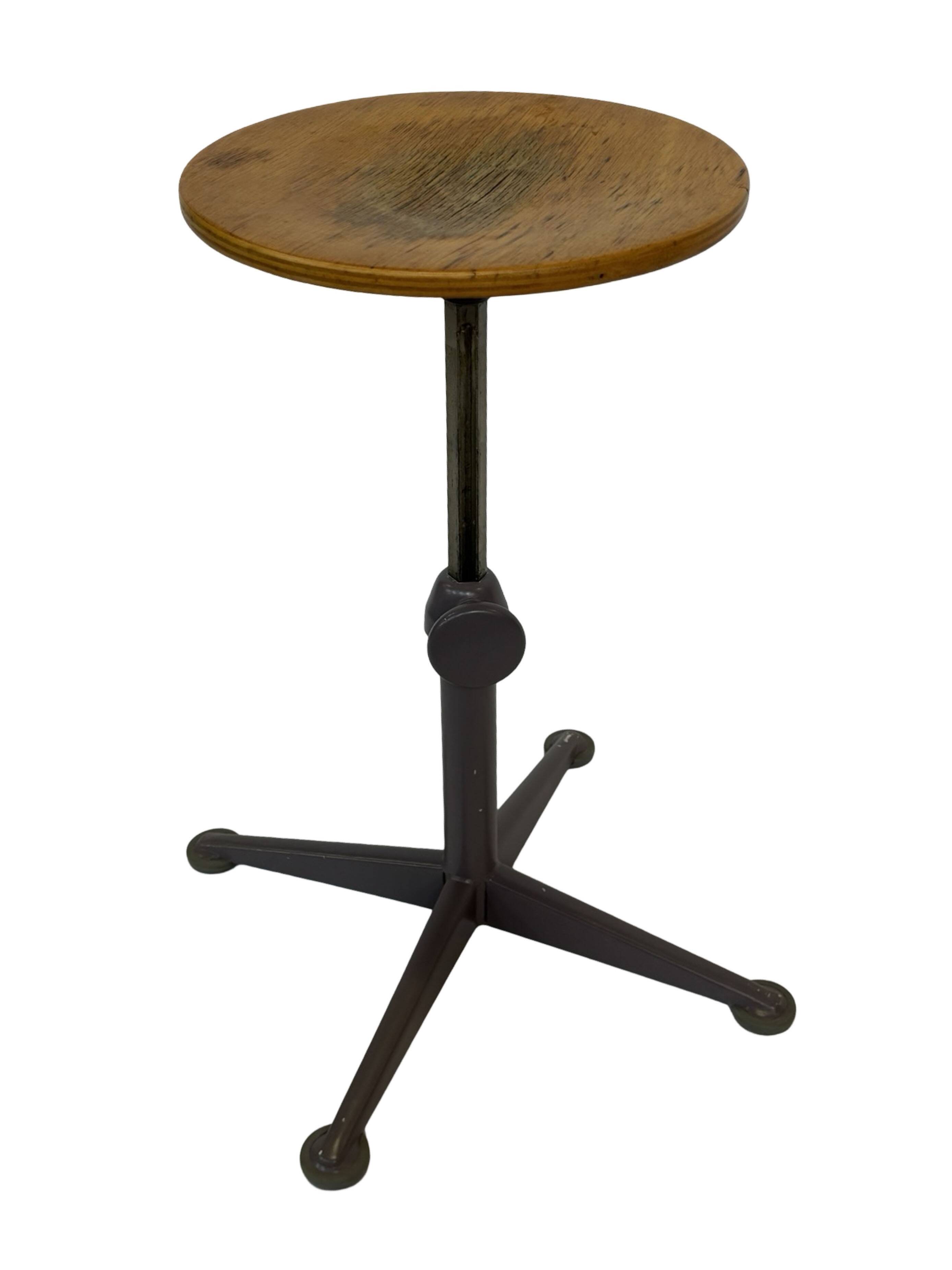 Vintage  Friso Kramer stool working chair by for Ahrend de Cirkel