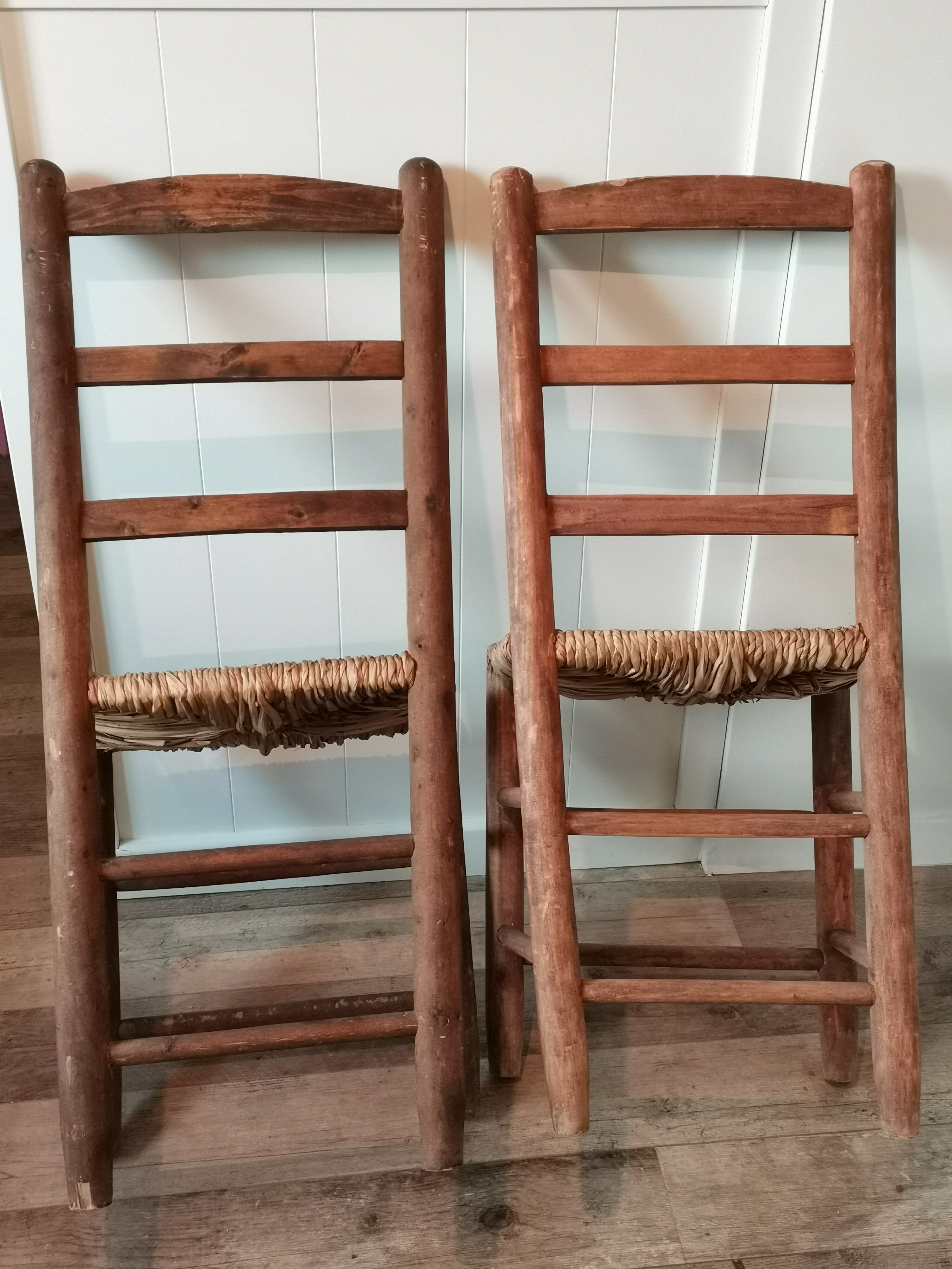 St of 2 raw wood and straw chairs