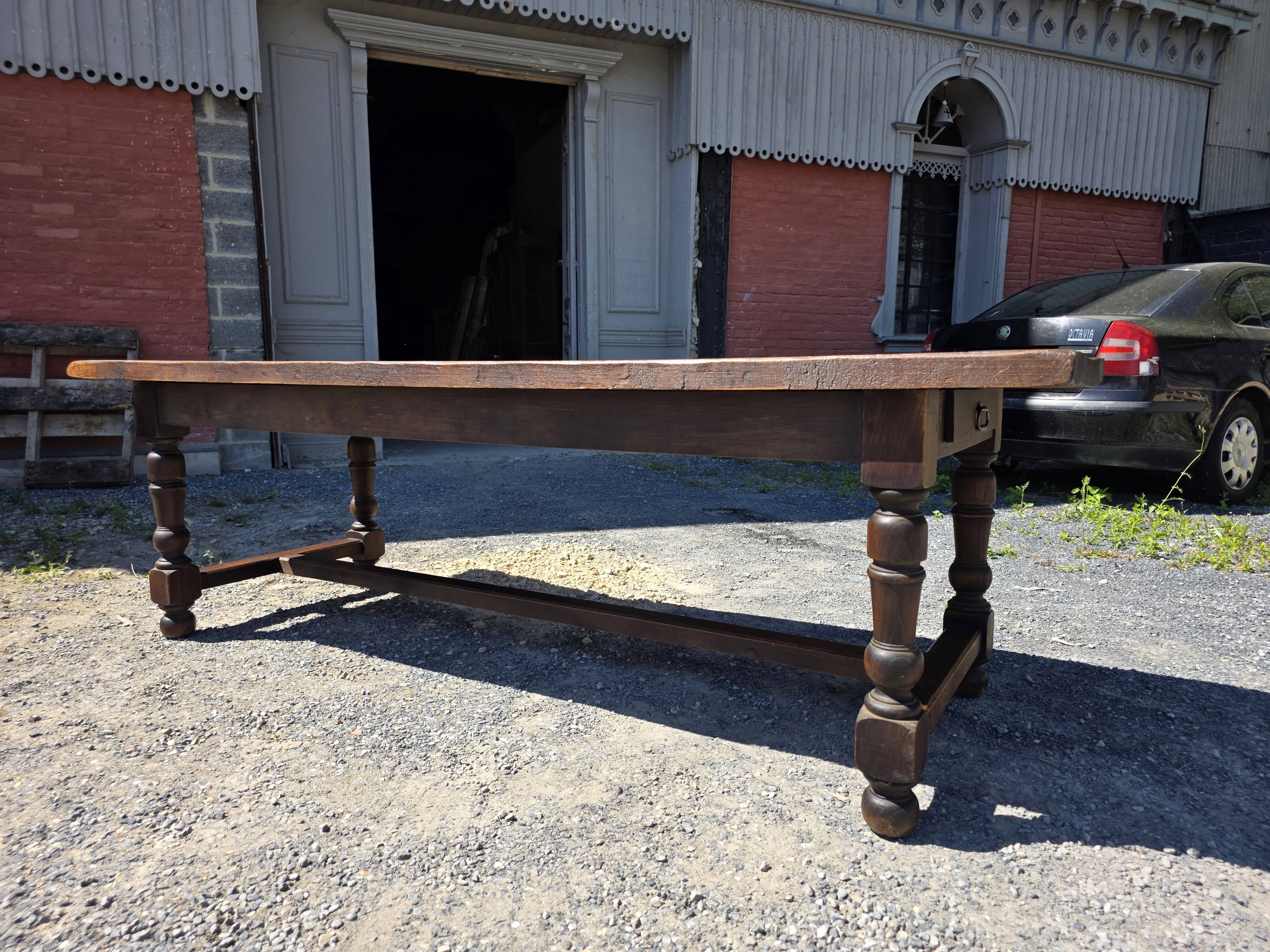 Table de ferme en chêne massif,  250 × 87cm
