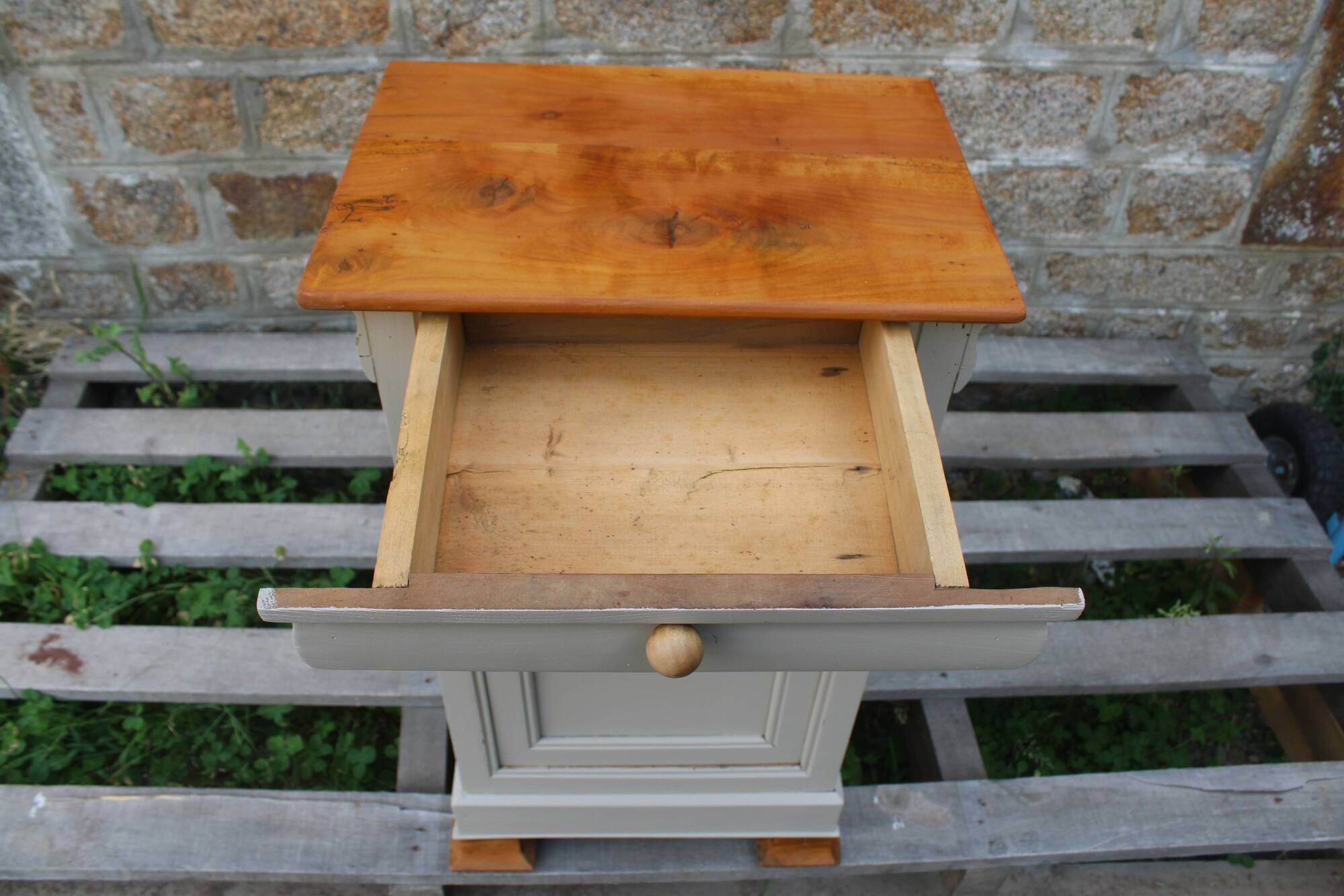 Renovated antique bedside table – Greige Galuchat, wooden top – houseboat style