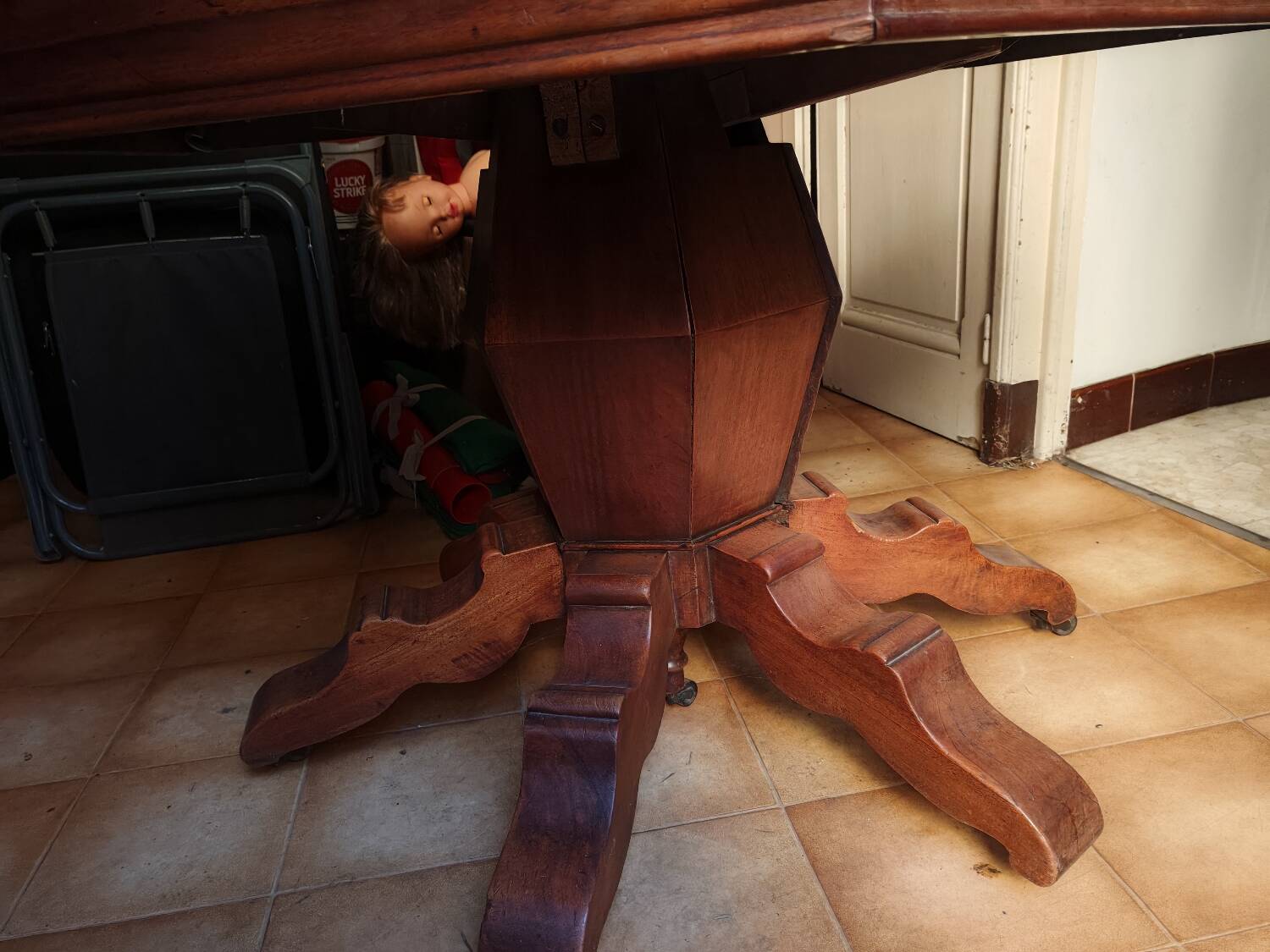 Napoleon III hexagonal extendable table