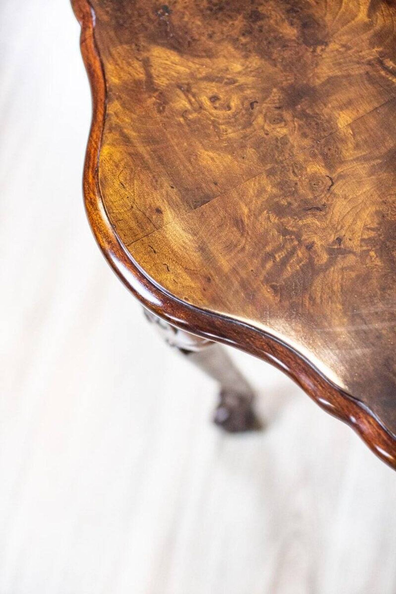 Table basse en noyer vintage, années 1950