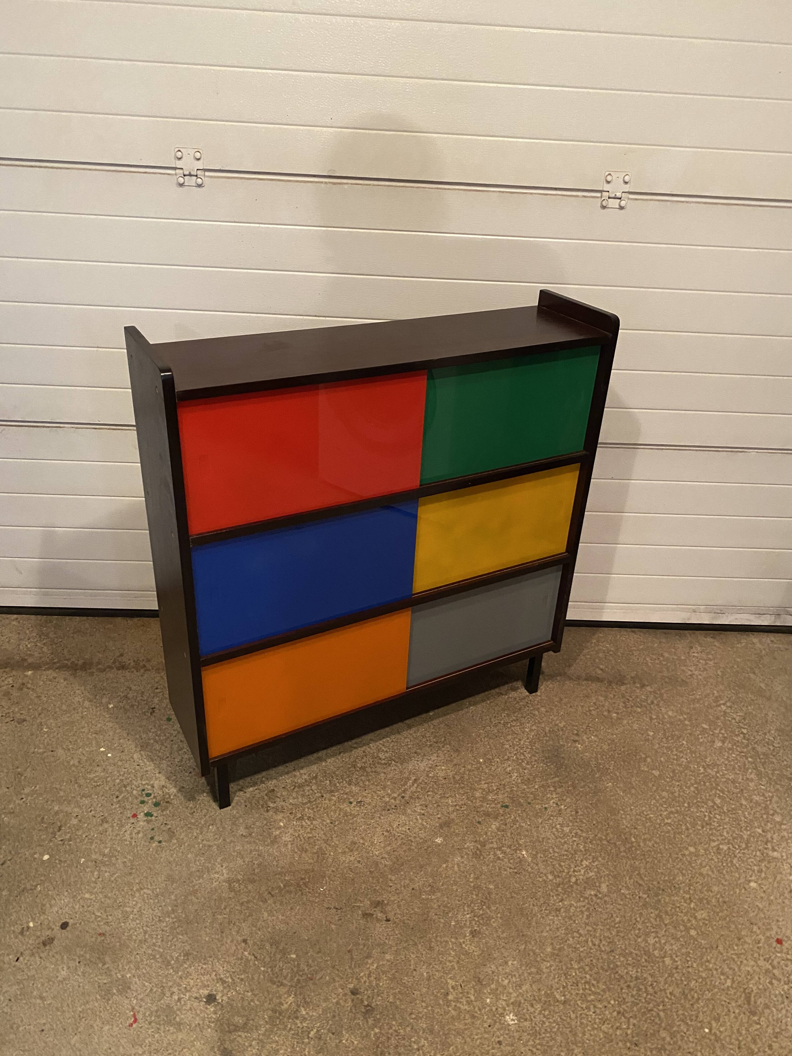 Vintage bookcase/showcase