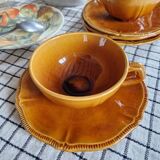 Set of 4 caramel enamel cups and bowls