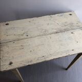 Patinee farm table