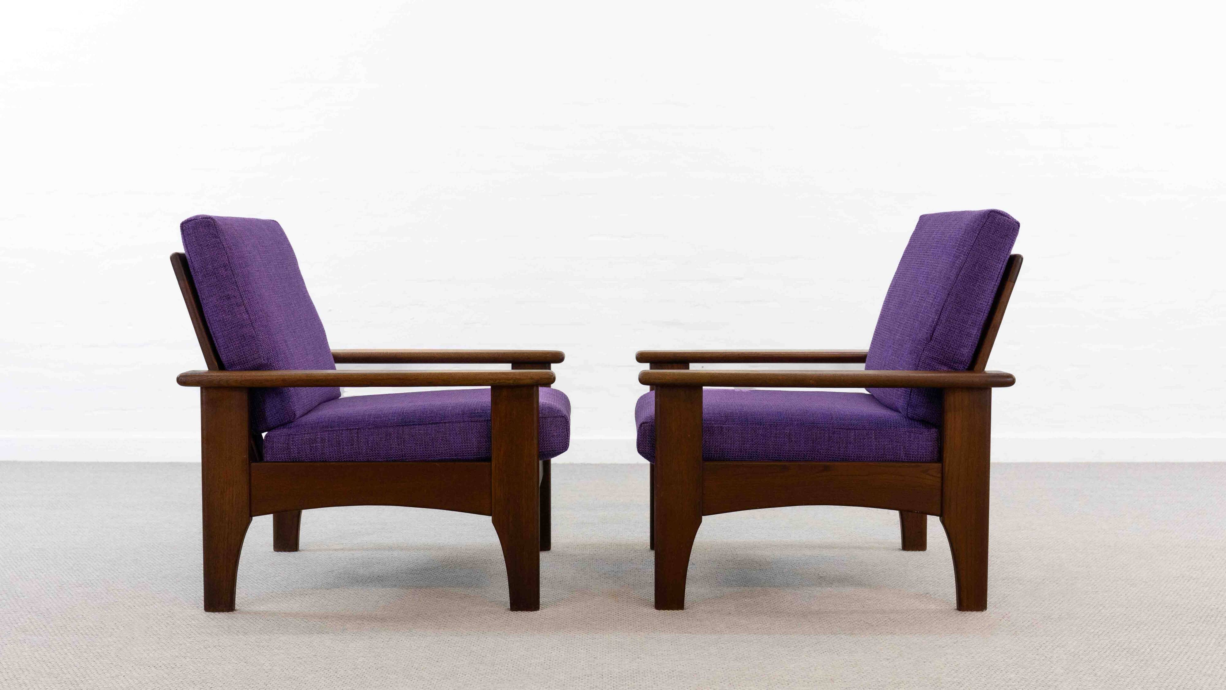 Set of 2 scandinavian easy chairs in teak with purple upholstery