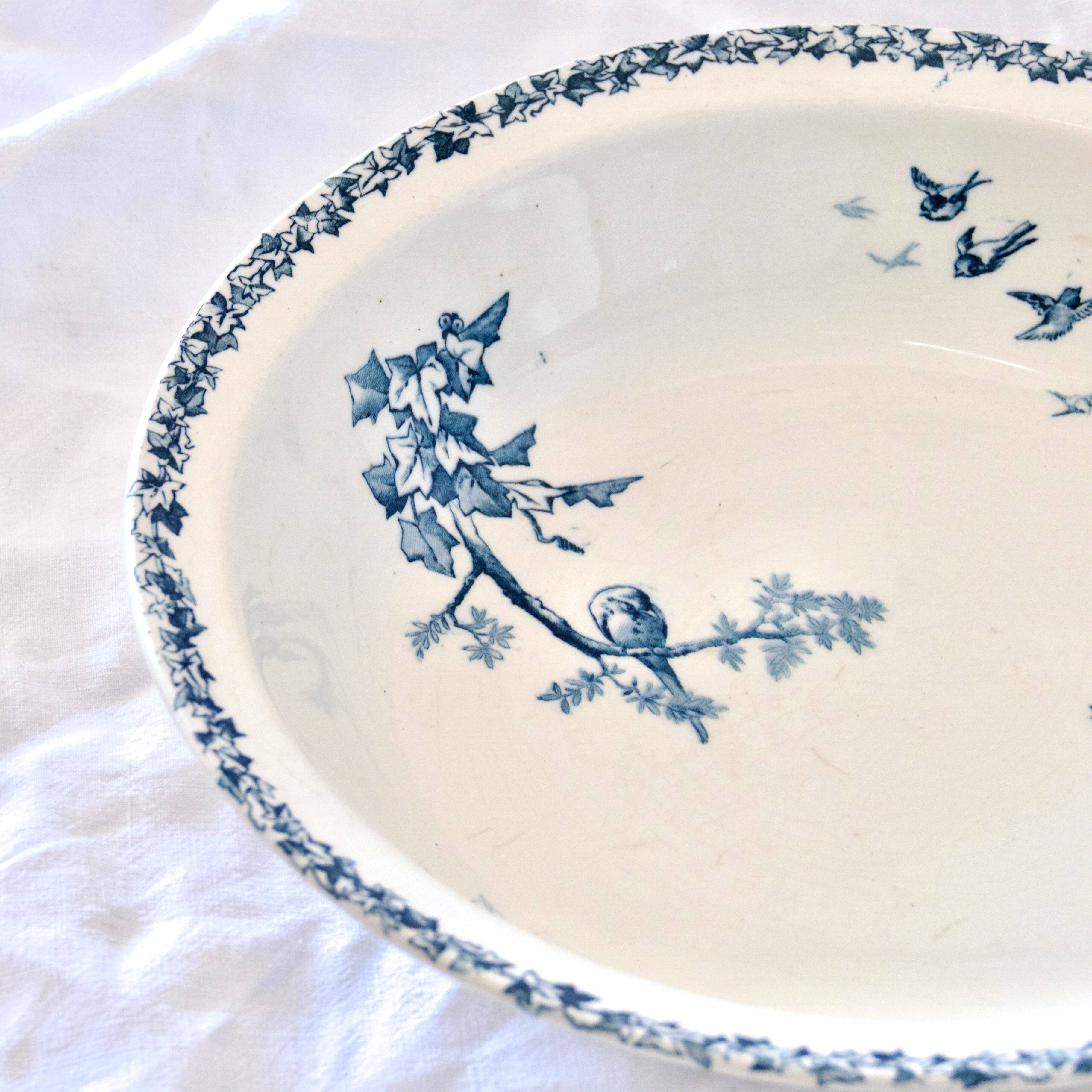 19th century hollow dish iron earth birds Choisy-le-Roi HB&C