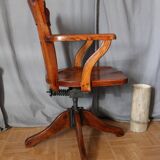 American office chair in natural wood