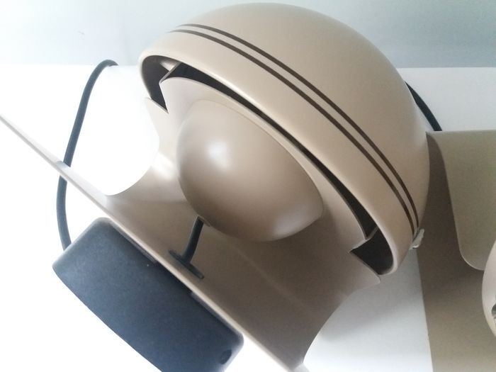 Pair of Guzzini wall sconces - "Bugia" Giuseppe Cormio