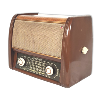 Vintage Bluetooth radio: Novak from 1956