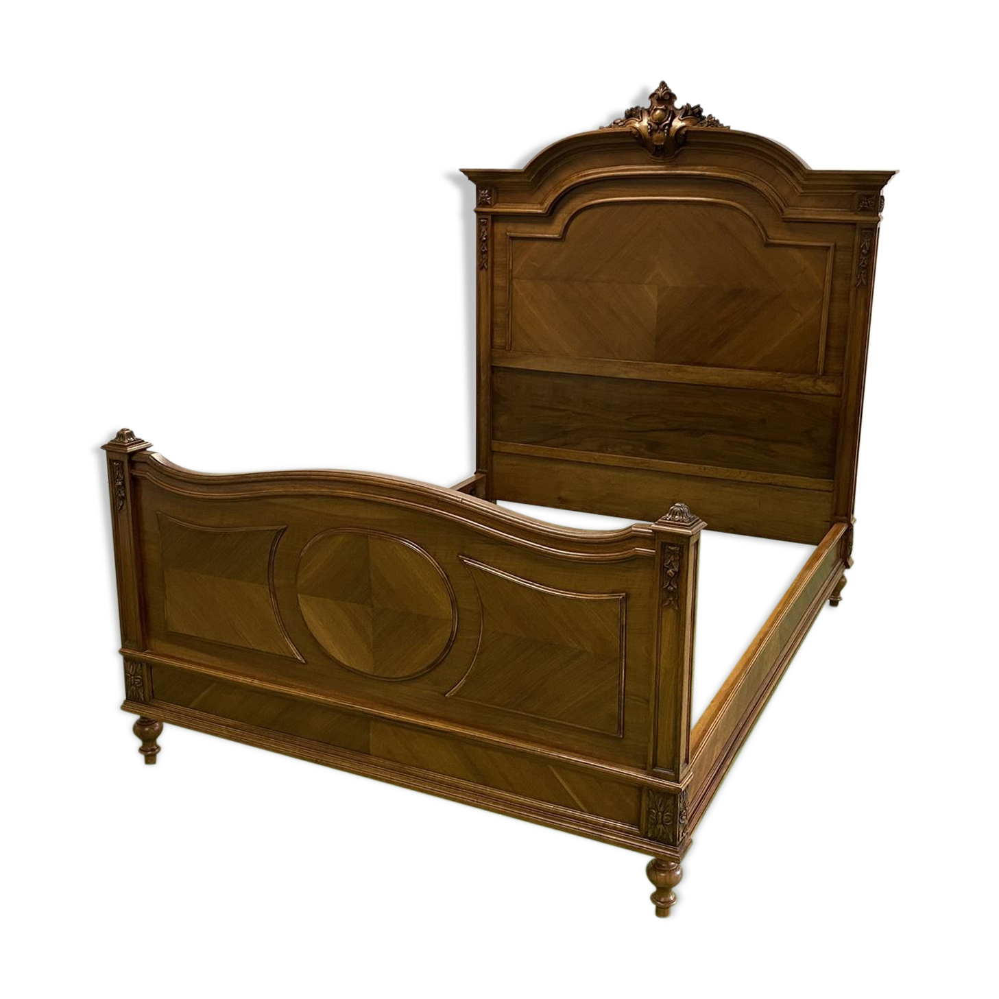 Walnut bed early 20th century