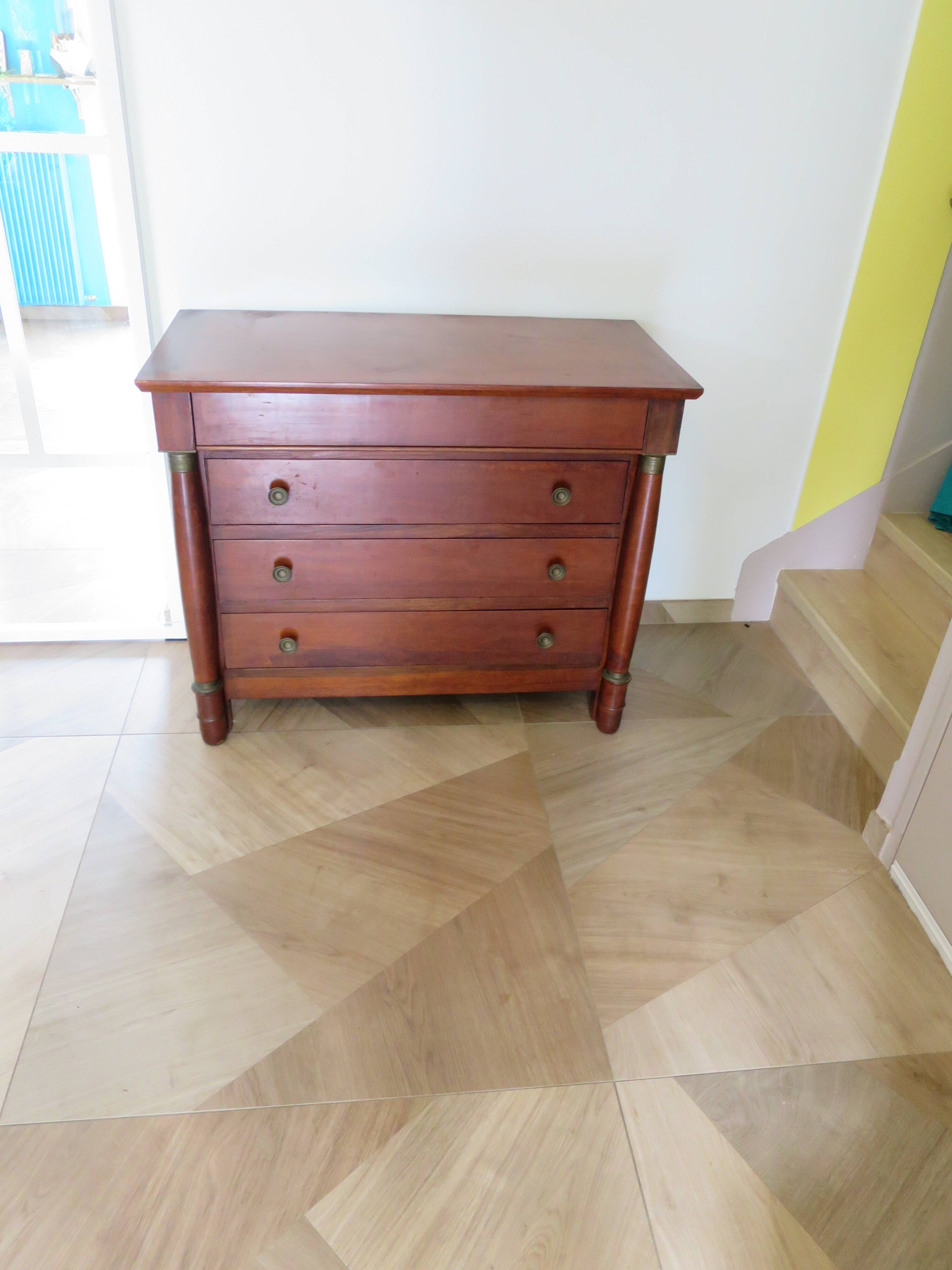 4-drawer chest of drawers - empire style - with detached columns - mahogany-bronze stain