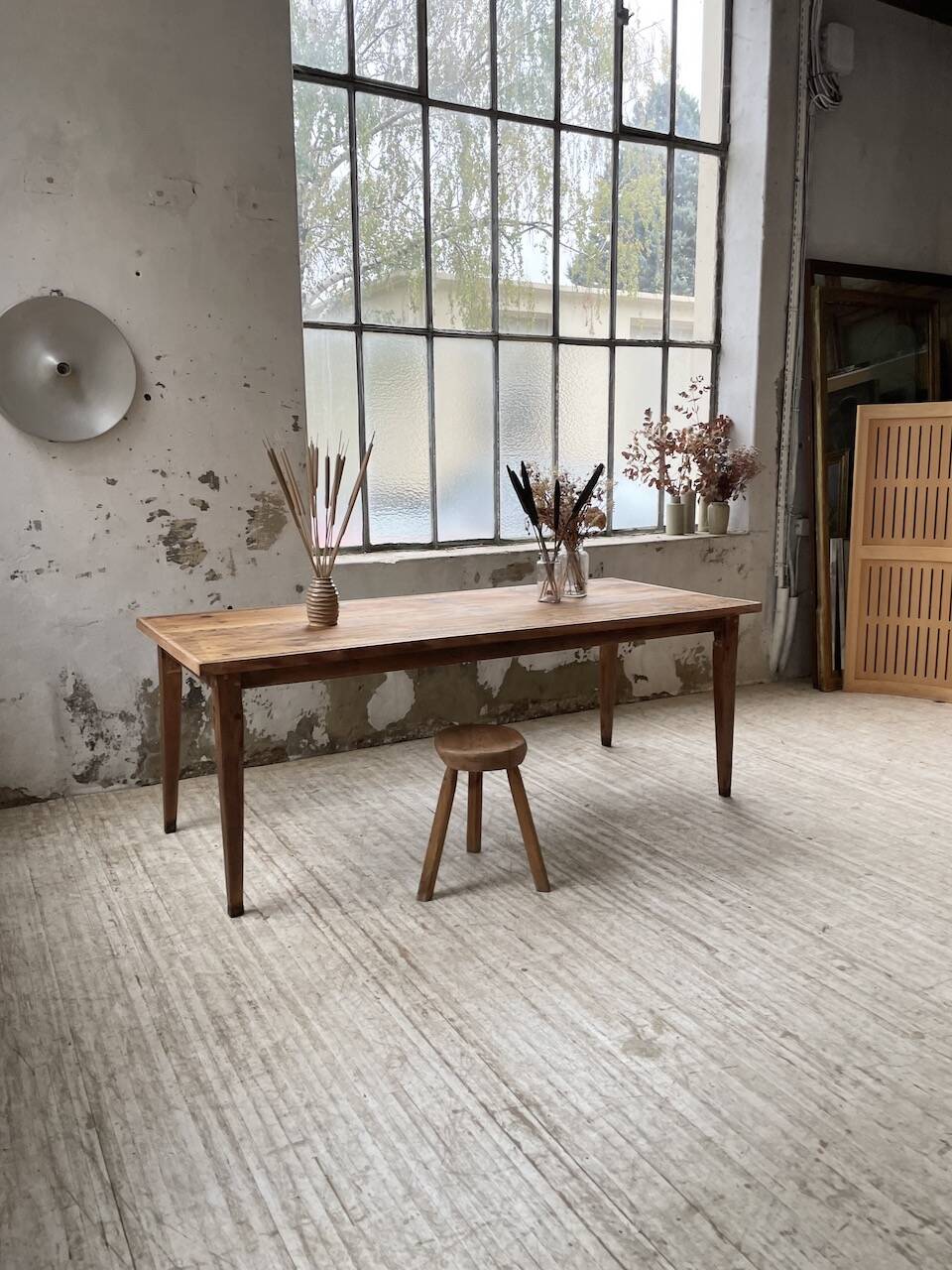 Farmhouse table with spindle legs 2m