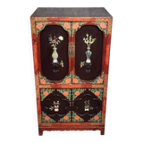 Asia, 20th century: Lacquered cabinet decorated with vases of flowers in hardstone