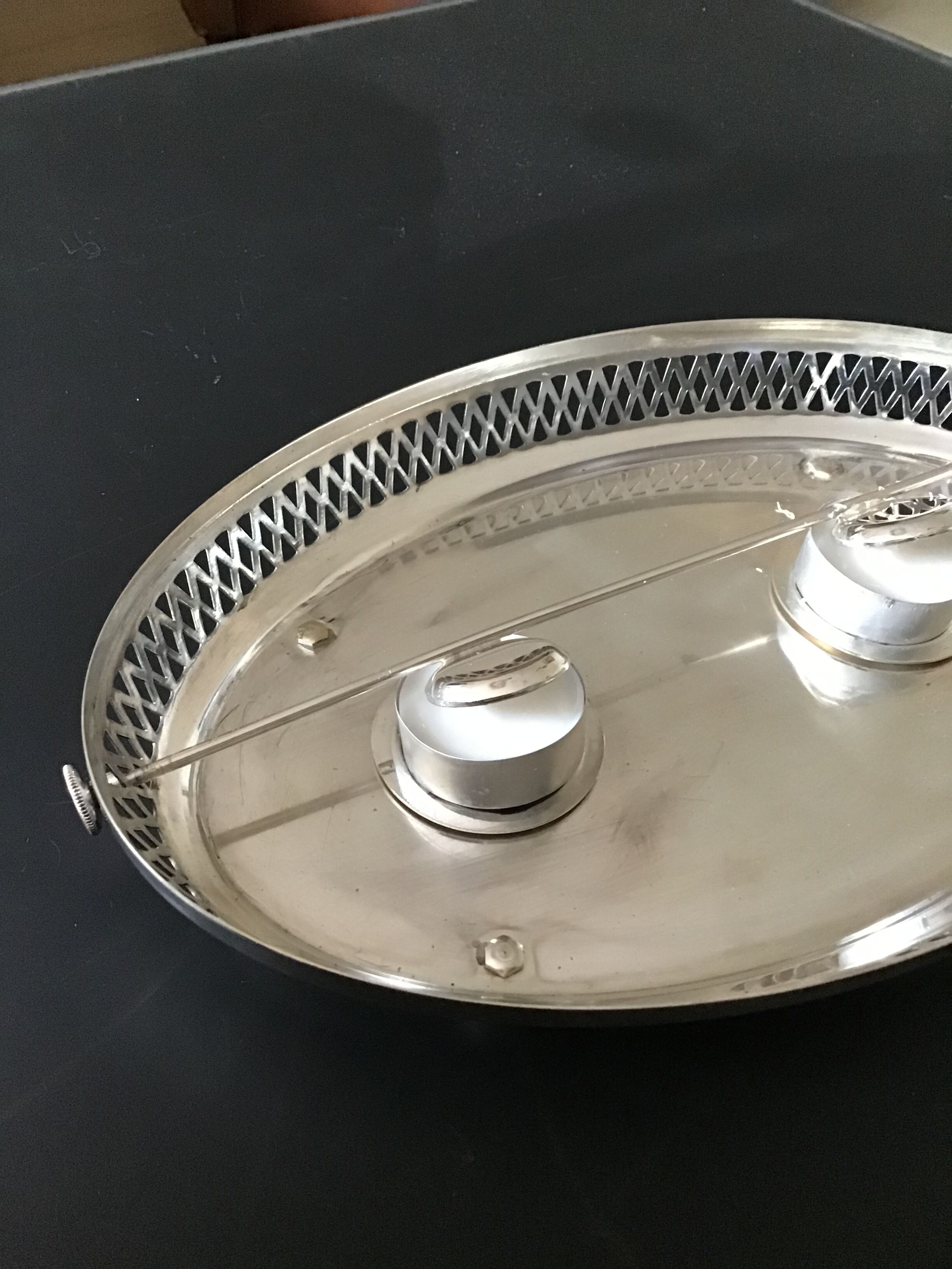 Silver heating coaster