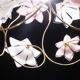 Charmant lustre vintage Murano fleurs blanches et roses