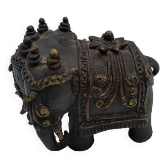 Eléphant Airavata en bronze . XIX éme Inde .