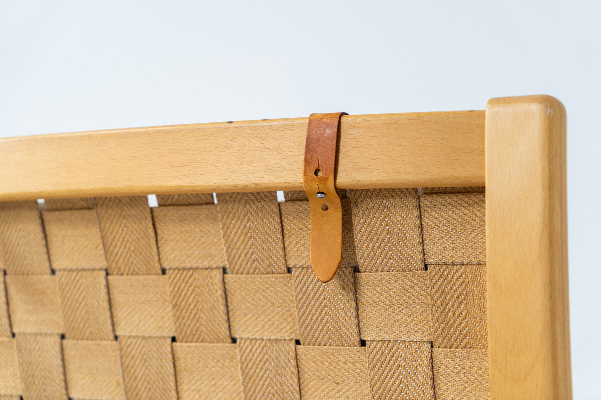 Chaise Albert par Finn Ostergaard