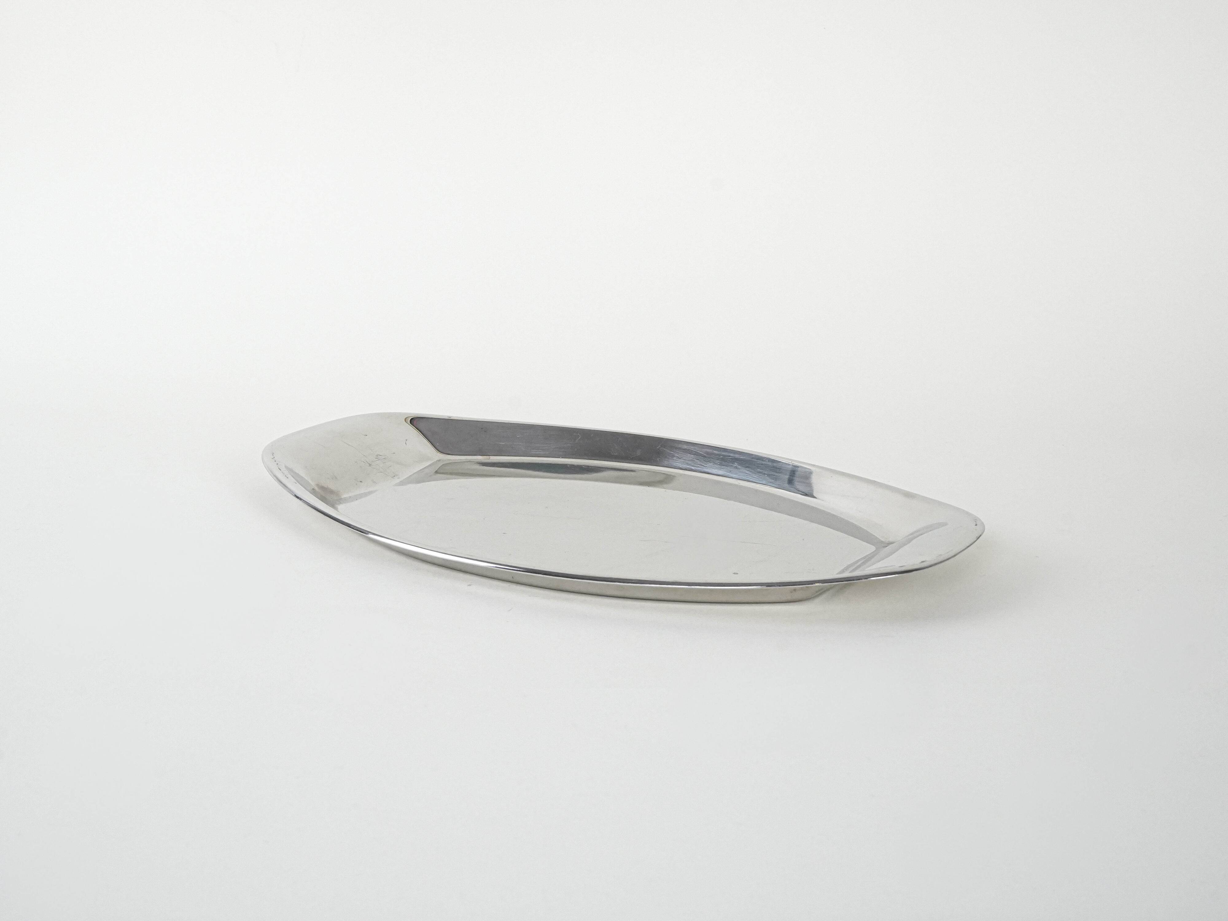 Plateau en métal ovale, design italien, années 1980, production : Italie