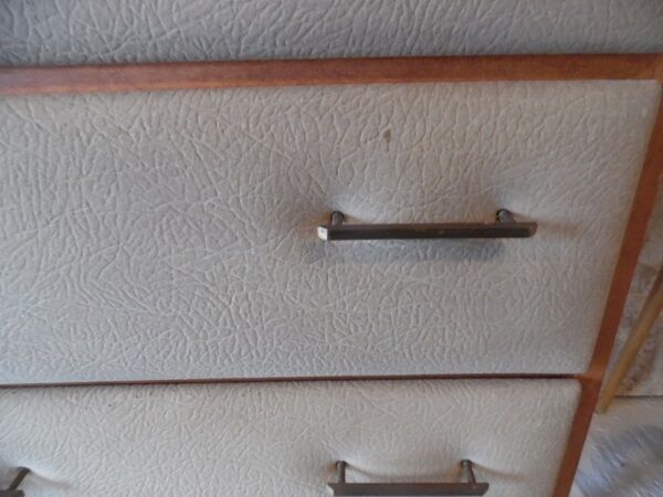 Dresser, regy edition