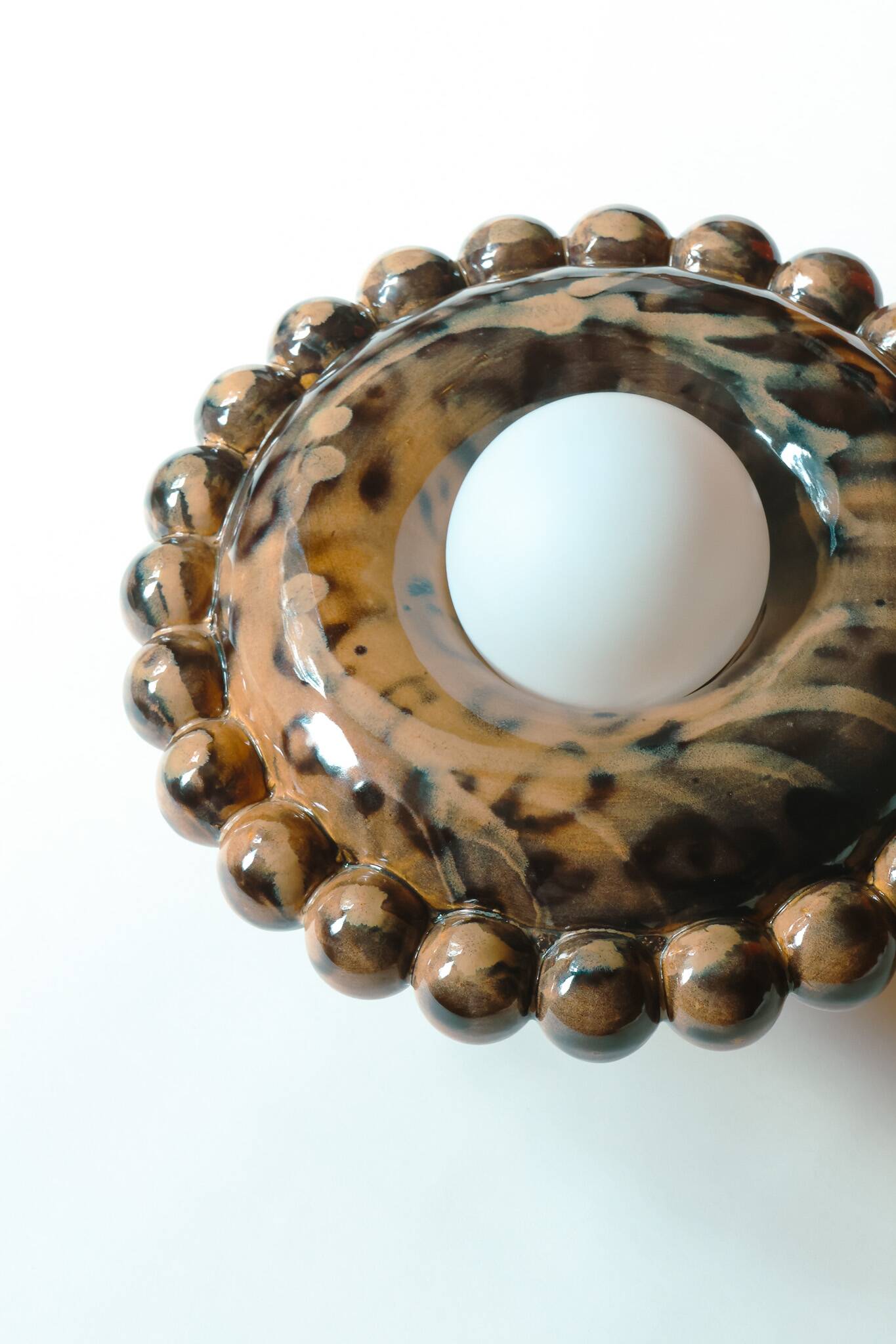 Luna Tall Leo Wall Lamp