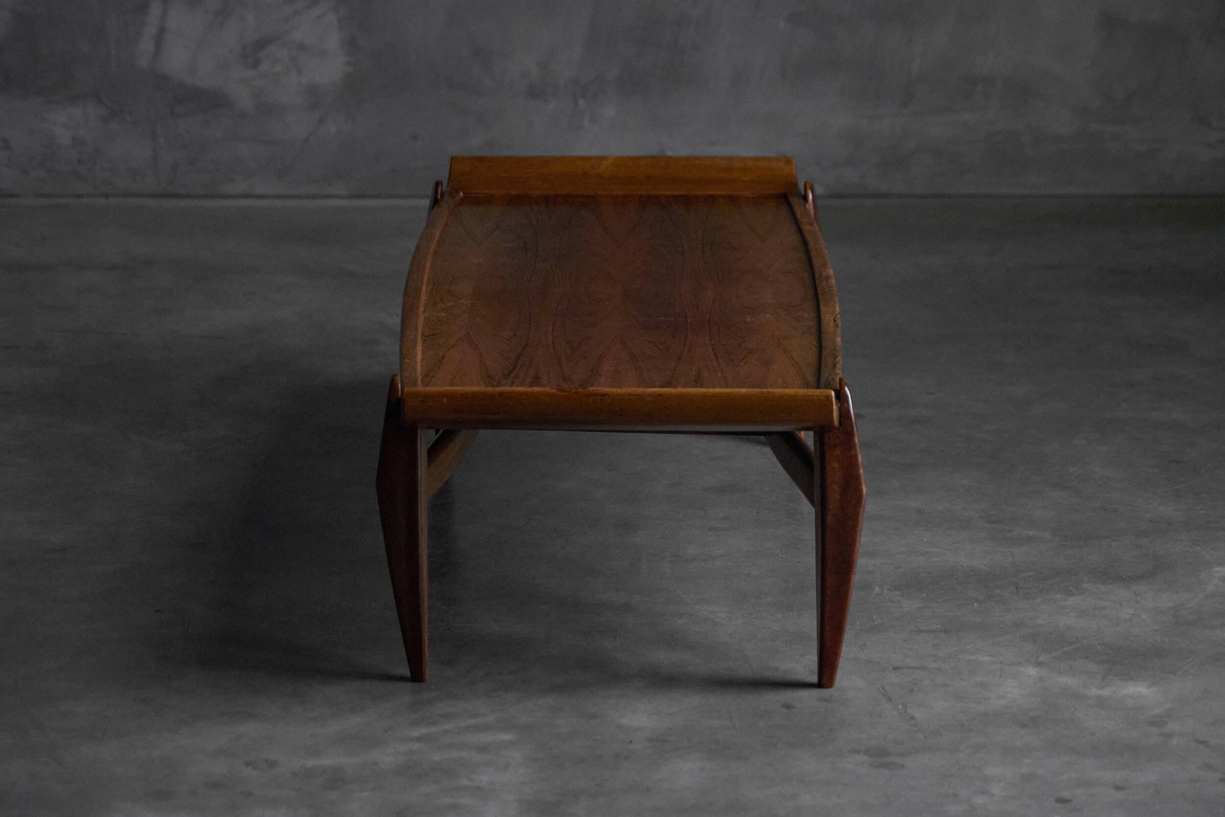 Table basse moderne brésilienne de Jean Gillon, Brésil, années 1960