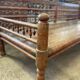 Banquette indienne en bois polychrome