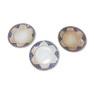 Lot 3 assiettes anciennes