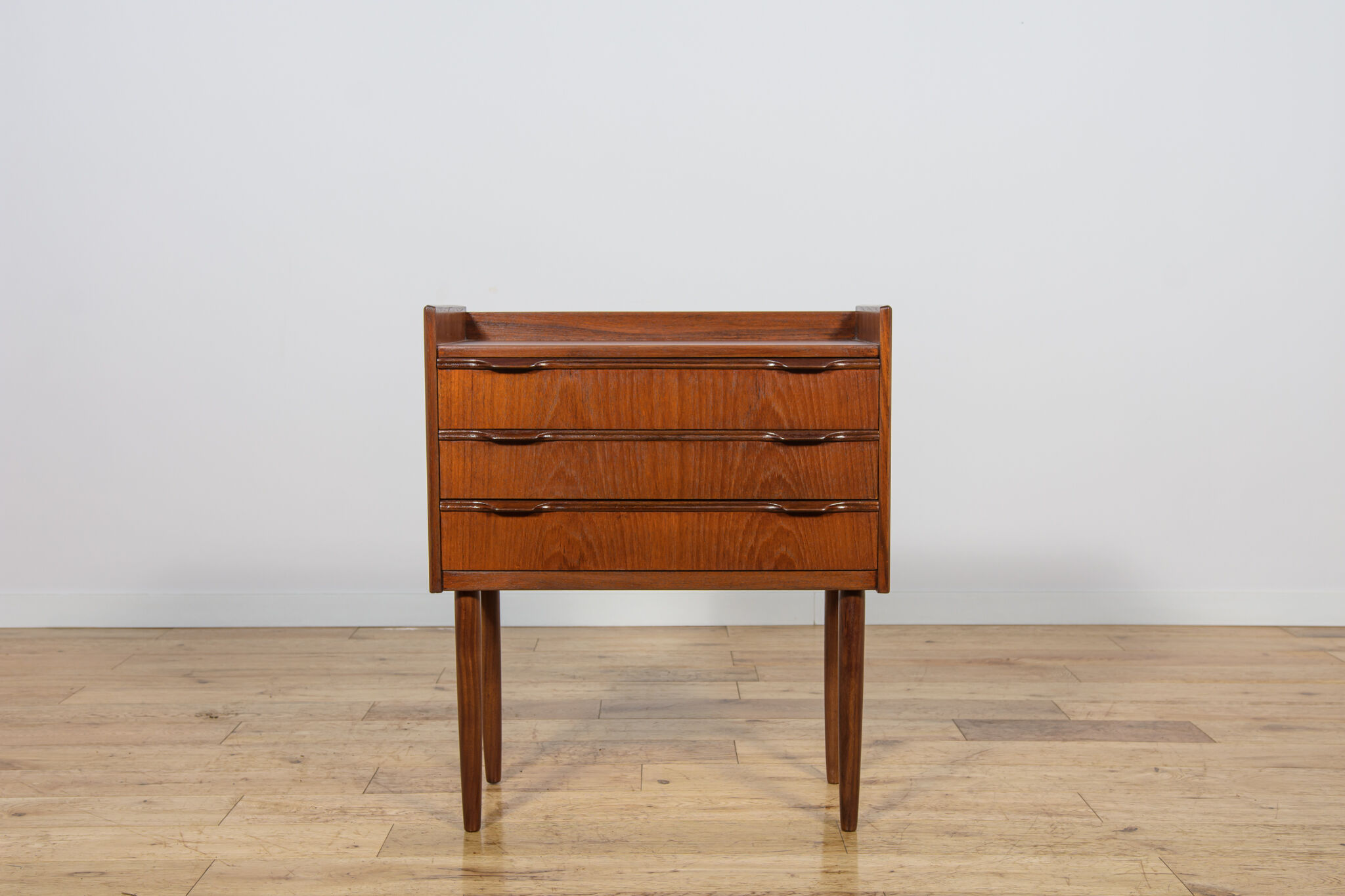 Small mid-century teak dresser by Henning Jørgensen for Fredericia, 1960s