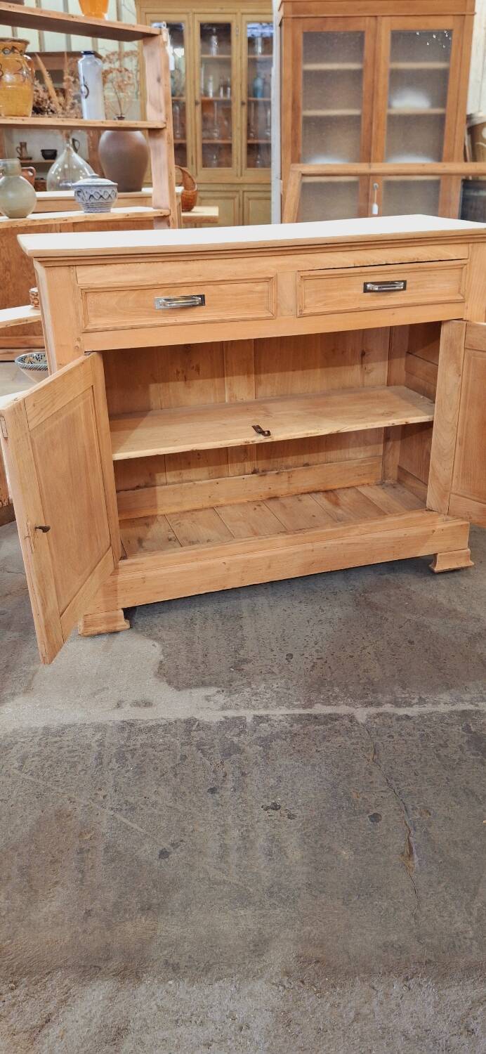 Old buffet