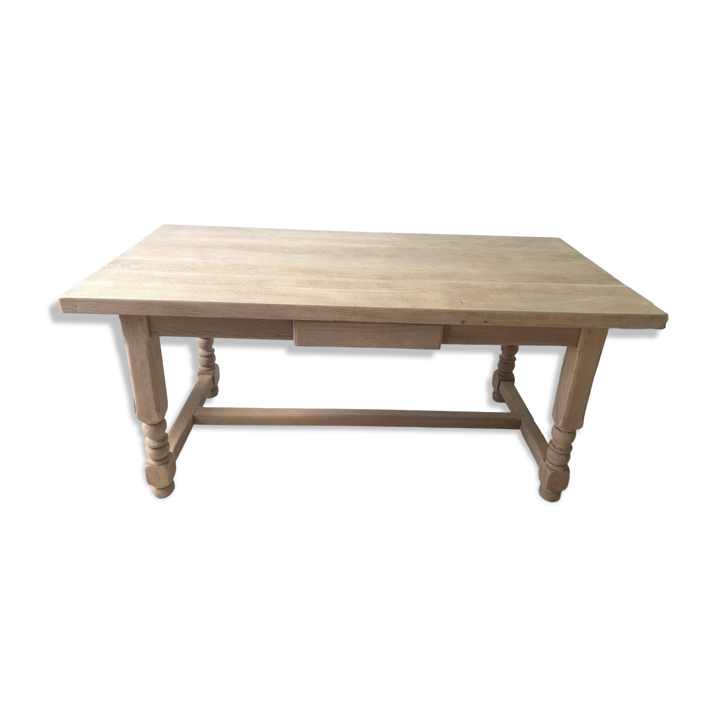 Farm table