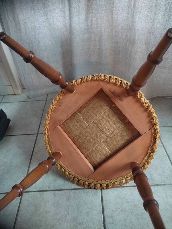 Toad armchair wood yellow ocher velvet fabric