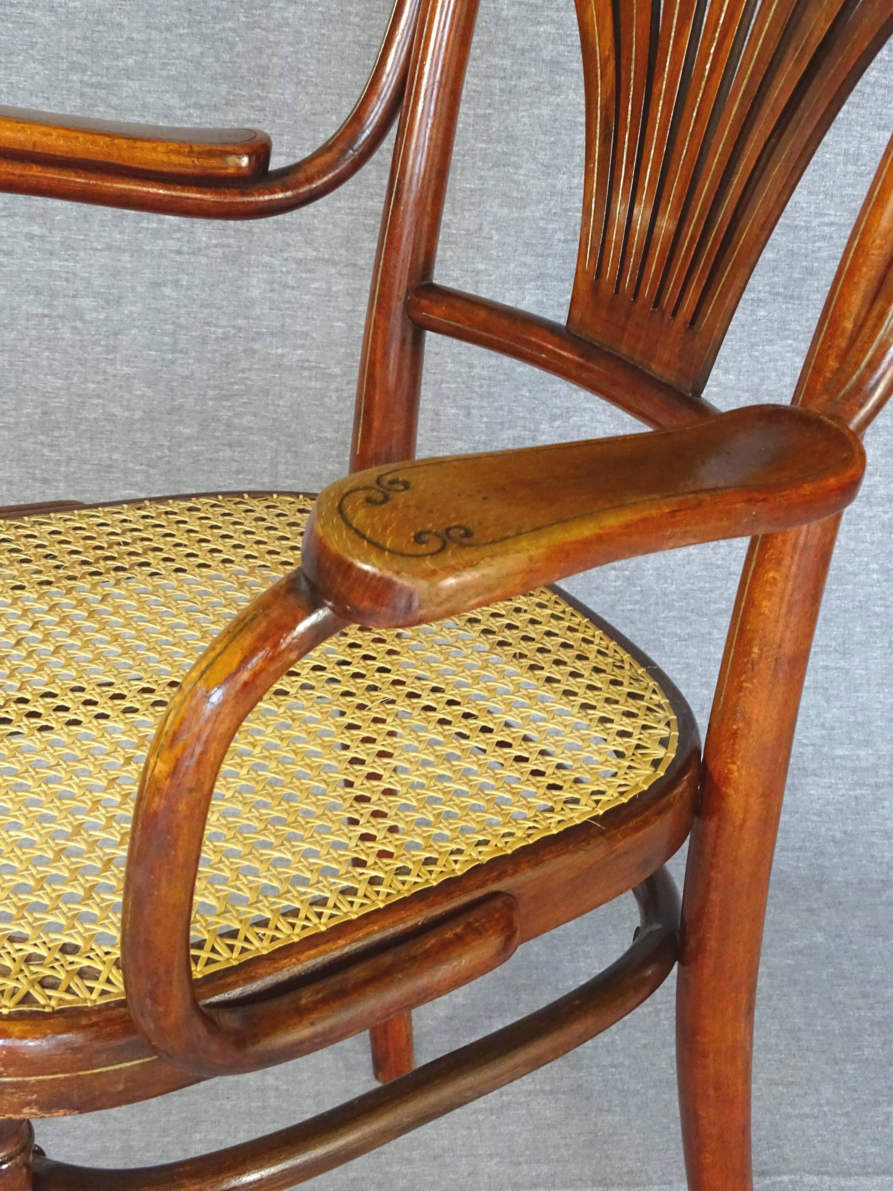 Thonet armchair No. 221, "bronze" inlays 1905 perfect caning