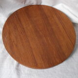 Round wooden cutting board