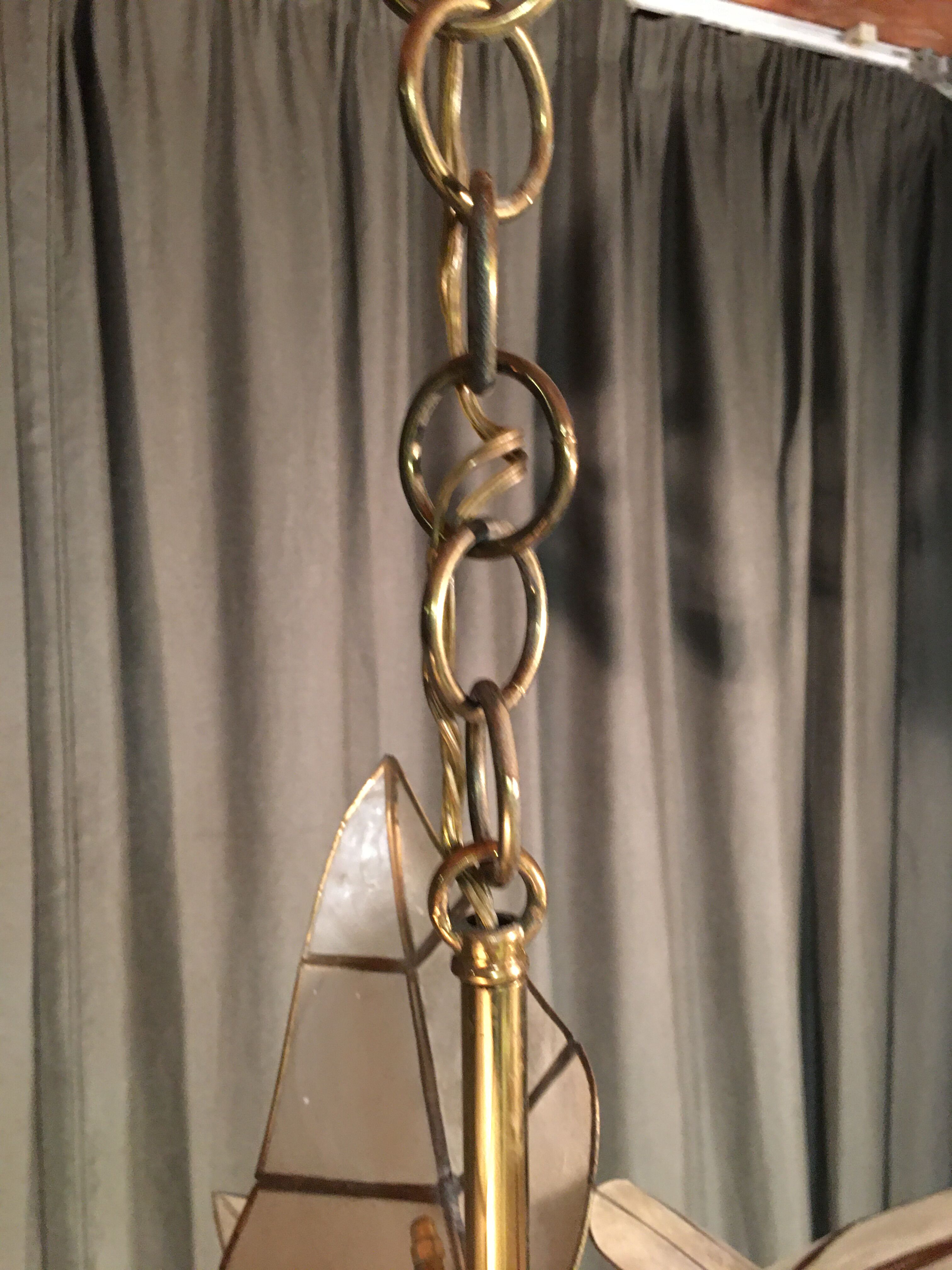 Mother-of-pearl light 1970