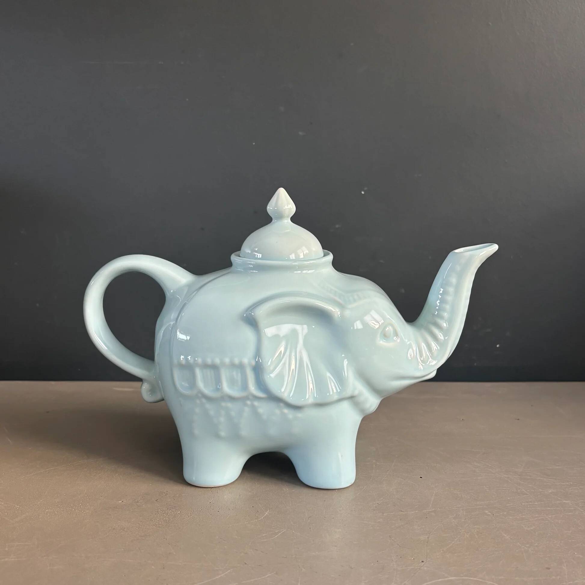 Théière éléphant bleue
